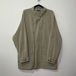 Liz claiborne Men's tan tech spring fisherman casual trench jacket in size L